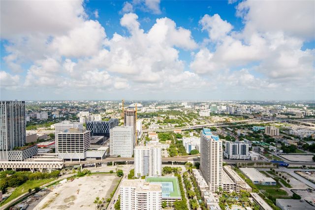 851 NE 1st Ave 4406, Miami, FL 33132