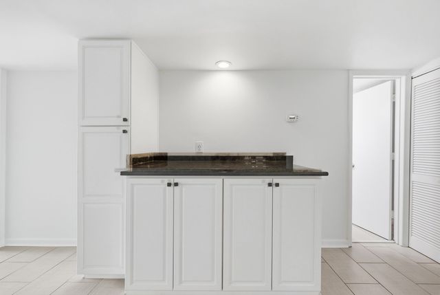 311 69th Ave N Apt 102, Myrtle Beach, SC 29572