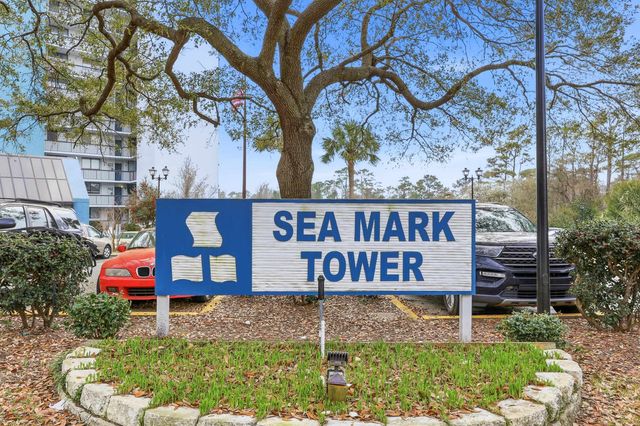 311 69th Ave N Apt 102, Myrtle Beach, SC 29572