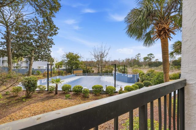 311 69th Ave N Apt 102, Myrtle Beach, SC 29572