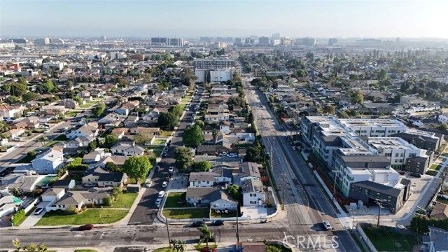 8309 Barnsley Avenue, Los Angeles, CA 90045