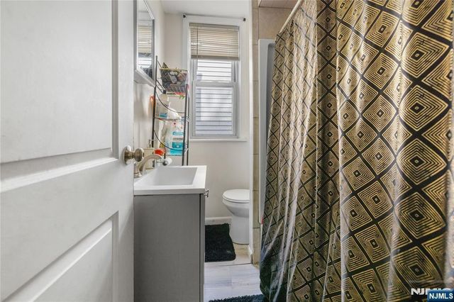 650 Grove Street, Irvington, NJ 07111