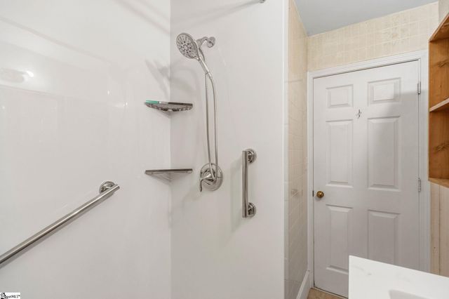 13 Walnut Lane, Travelers Rest, SC 29690