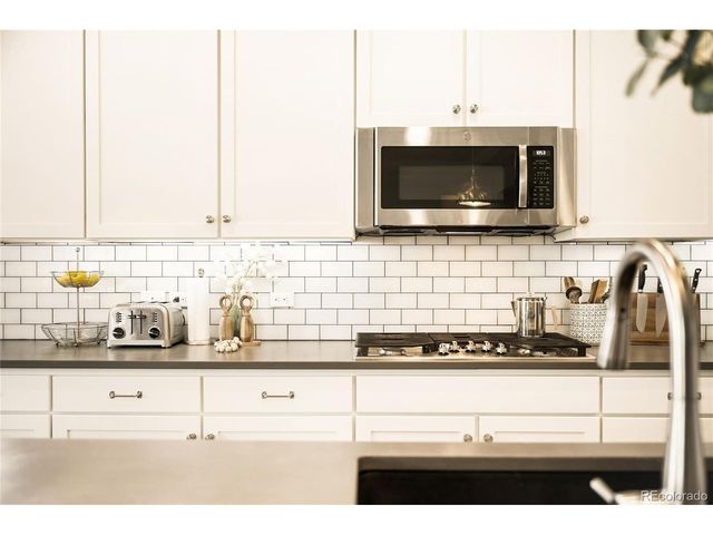 157 Sugar Beet Cir, Longmont, CO 80501
