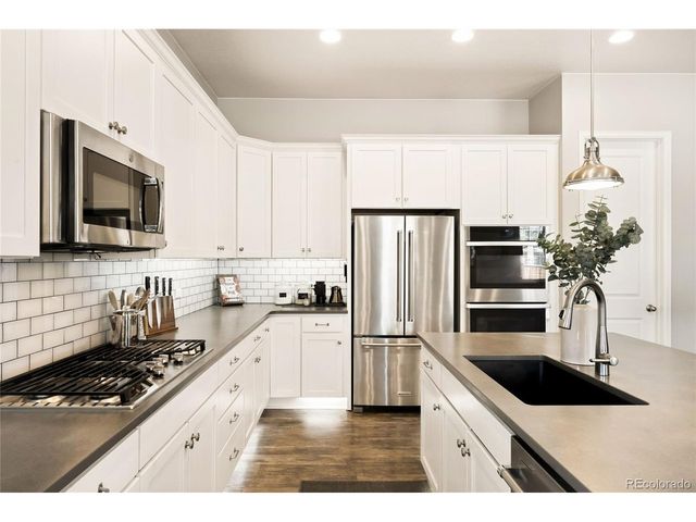 157 Sugar Beet Cir, Longmont, CO 80501