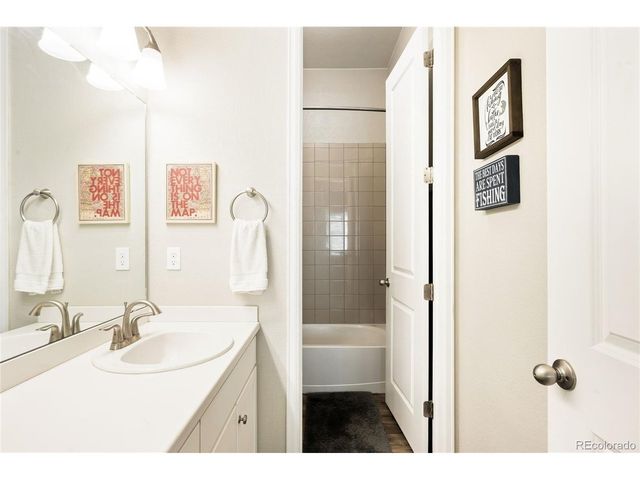 157 Sugar Beet Cir, Longmont, CO 80501