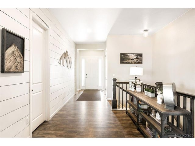 157 Sugar Beet Cir, Longmont, CO 80501