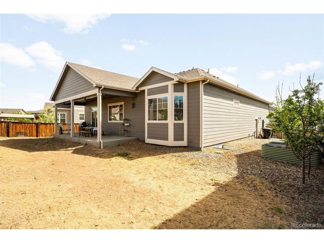 157 Sugar Beet Cir, Longmont, CO 80501