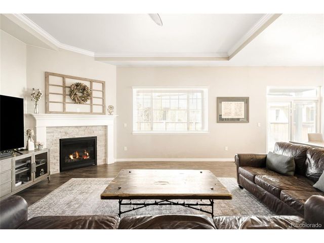 157 Sugar Beet Cir, Longmont, CO 80501