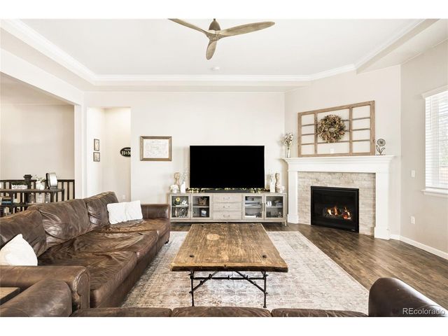 157 Sugar Beet Cir, Longmont, CO 80501