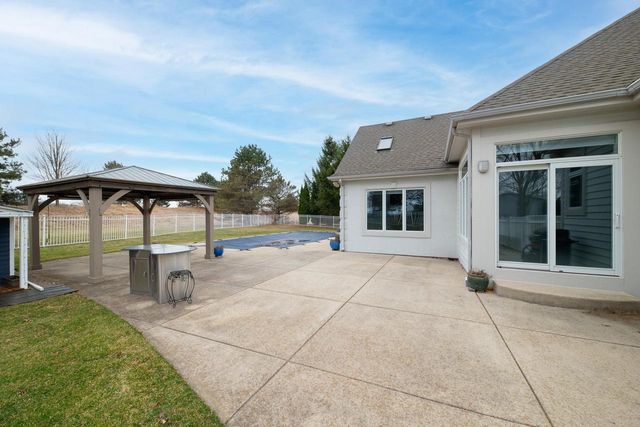 W226N3551 Wethersfield ROAD, Pewaukee, WI 53072