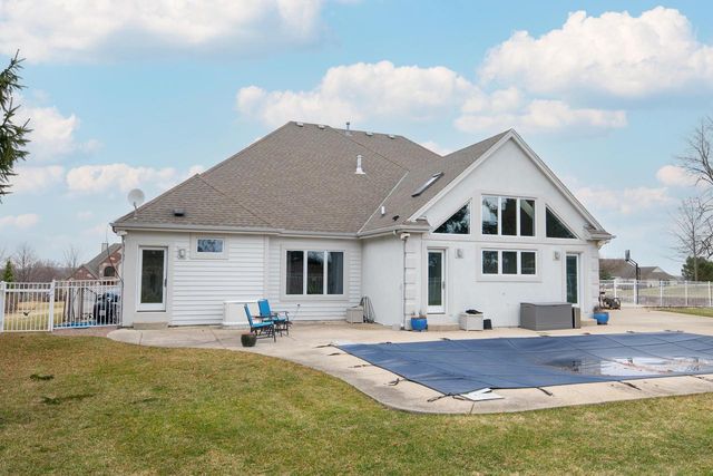 W226N3551 Wethersfield ROAD, Pewaukee, WI 53072