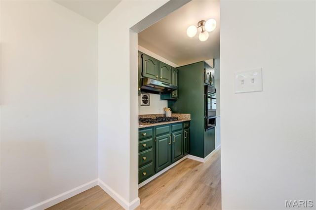 2284 Luxmore Drive, St Louis, MO 63136
