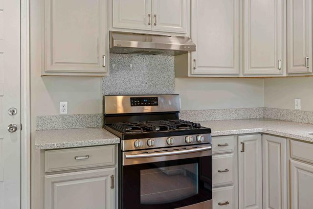 1625 Spring St, Stockton, CA 95206