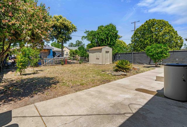 1625 Spring St, Stockton, CA 95206