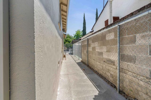 1625 Spring St, Stockton, CA 95206