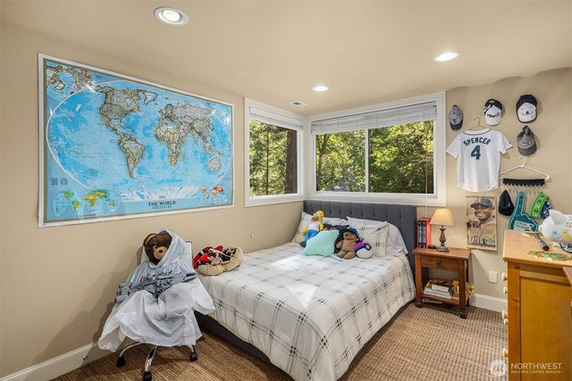 3720 131st Avenue NE, Bellevue, WA 98005