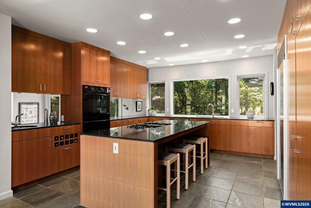 6365 NW Burgundy Dr, Corvallis, OR 97330