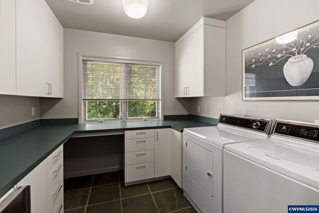 6365 NW Burgundy Dr, Corvallis, OR 97330