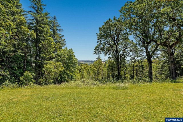 6365 NW Burgundy Dr, Corvallis, OR 97330