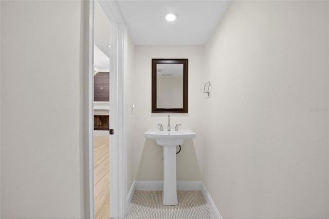 162 E DAVIS BOULEVARD, Tampa, FL 33606