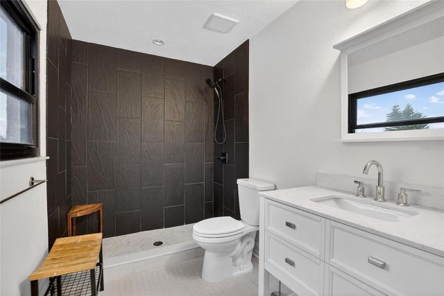 162 E DAVIS BOULEVARD, Tampa, FL 33606