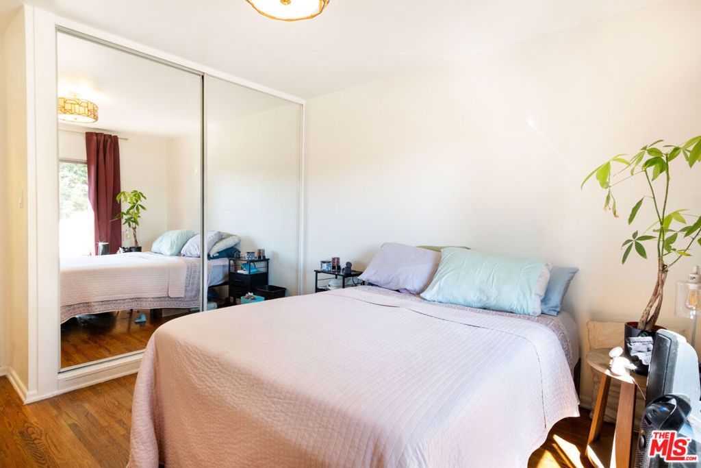 Image 22 of property listing at 7854 Agnes Avenue, North Hollywood, CA 91605