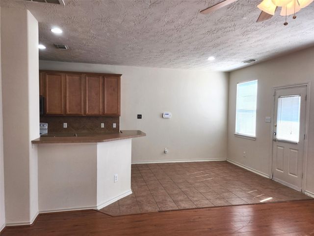 11509 Hackmatack Way, Houston, TX 77066