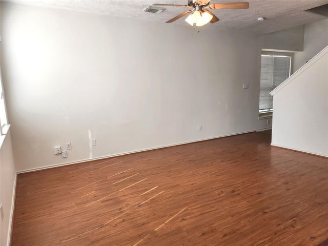 11509 Hackmatack Way, Houston, TX 77066