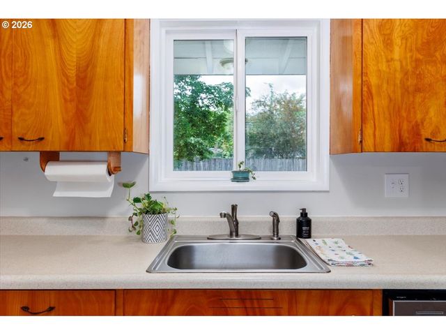 13260 Sw EVERGREEN St, Beaverton, OR 97005