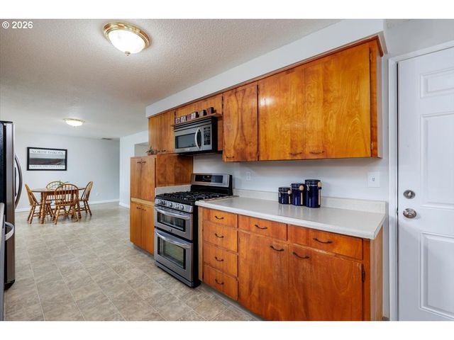 13260 Sw EVERGREEN St, Beaverton, OR 97005