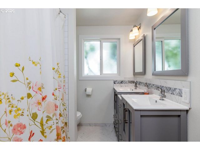 13260 Sw EVERGREEN St, Beaverton, OR 97005