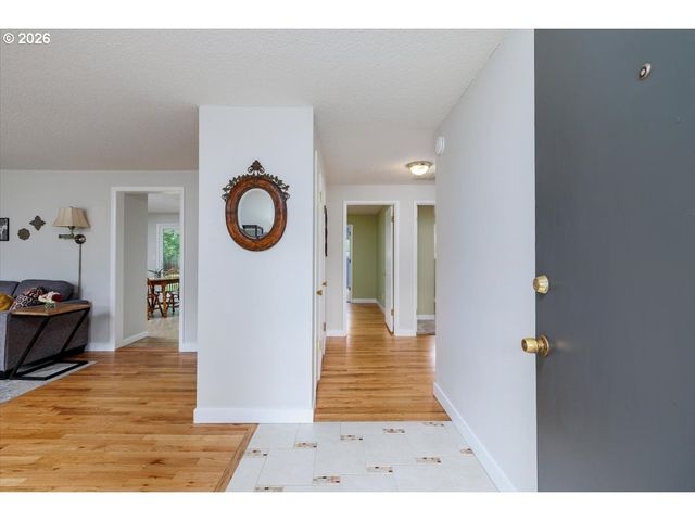 13260 Sw EVERGREEN St, Beaverton, OR 97005