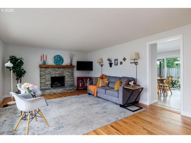 13260 Sw EVERGREEN St, Beaverton, OR 97005