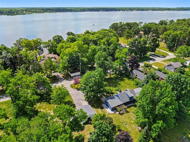 7741 Old Channel Trail, Montague, MI 49437