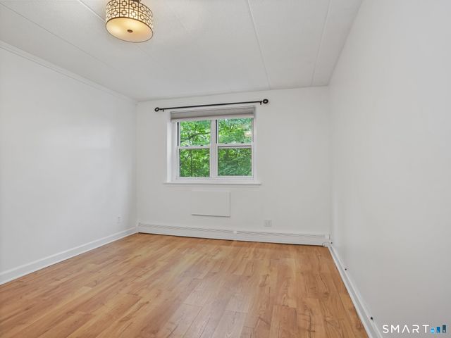 27 Northill Street 2J, Stamford, CT 06907