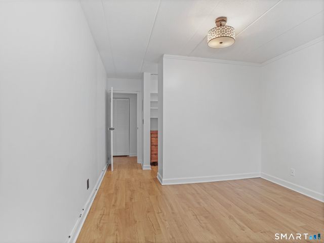 27 Northill Street 2J, Stamford, CT 06907