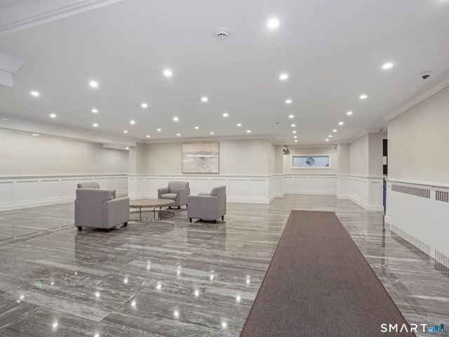 27 Northill Street 2J, Stamford, CT 06907