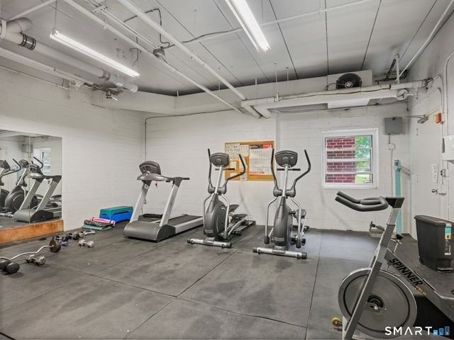 27 Northill Street 2J, Stamford, CT 06907