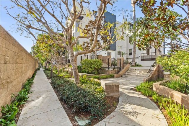 5410 149th Pl 11, Hawthorne, CA 90250