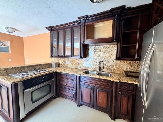 1804 Oasis Avenue 308, Mission, TX 78572