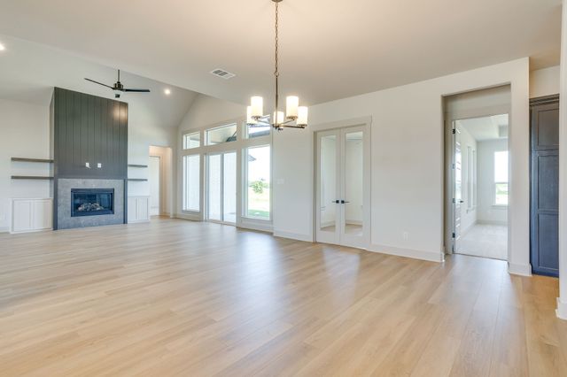 3051 Paradise Mountain Way, Waxahachie, TX 75167