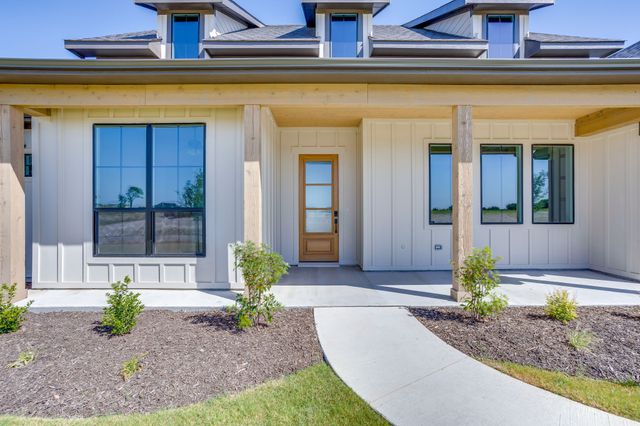 3051 Paradise Mountain Way, Waxahachie, TX 75167