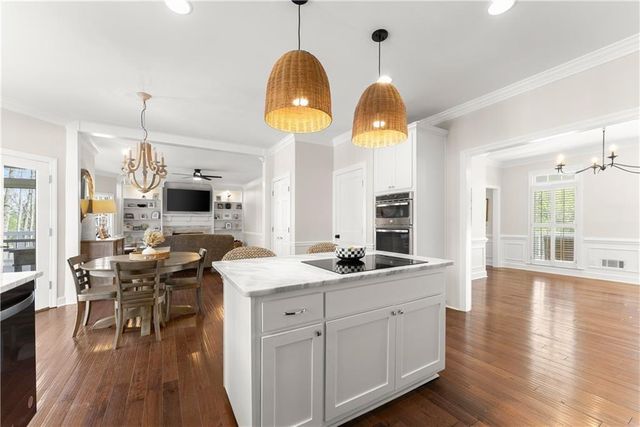 210 Weatherwood Circle, Alpharetta, GA 30004