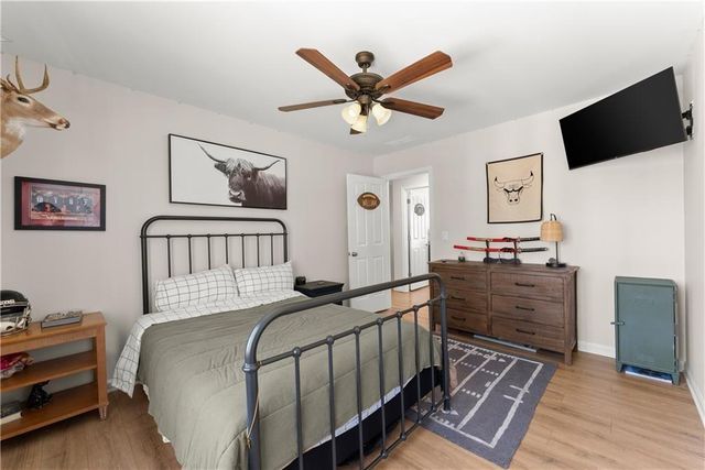 210 Weatherwood Circle, Alpharetta, GA 30004