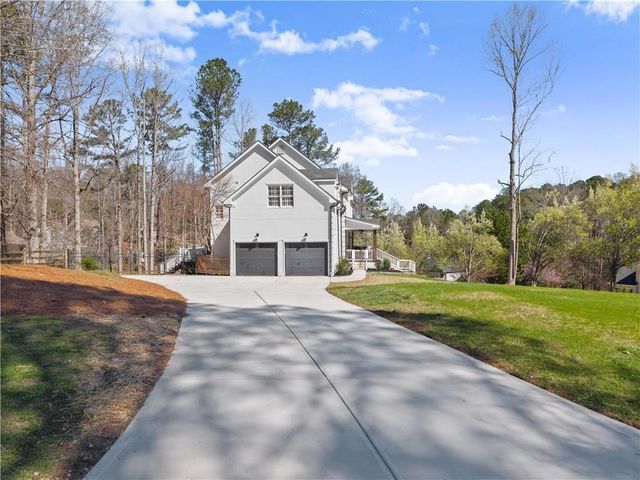 210 Weatherwood Circle, Alpharetta, GA 30004