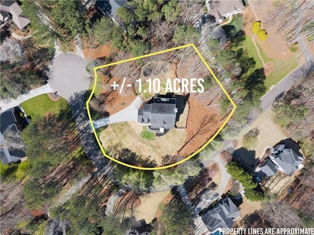 210 Weatherwood Circle, Alpharetta, GA 30004