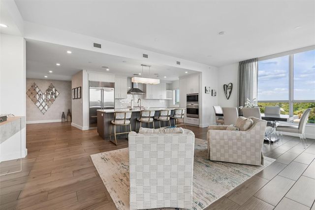 3401 BAYSHORE BOULEVARD 504, Tampa, FL 33629