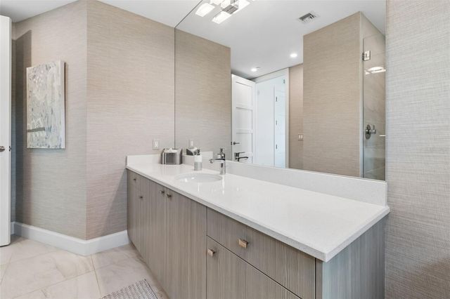 3401 BAYSHORE BOULEVARD 504, Tampa, FL 33629
