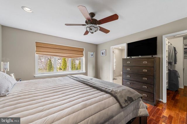 938 CHANTICLEER DR, Cherry Hill, NJ 08003